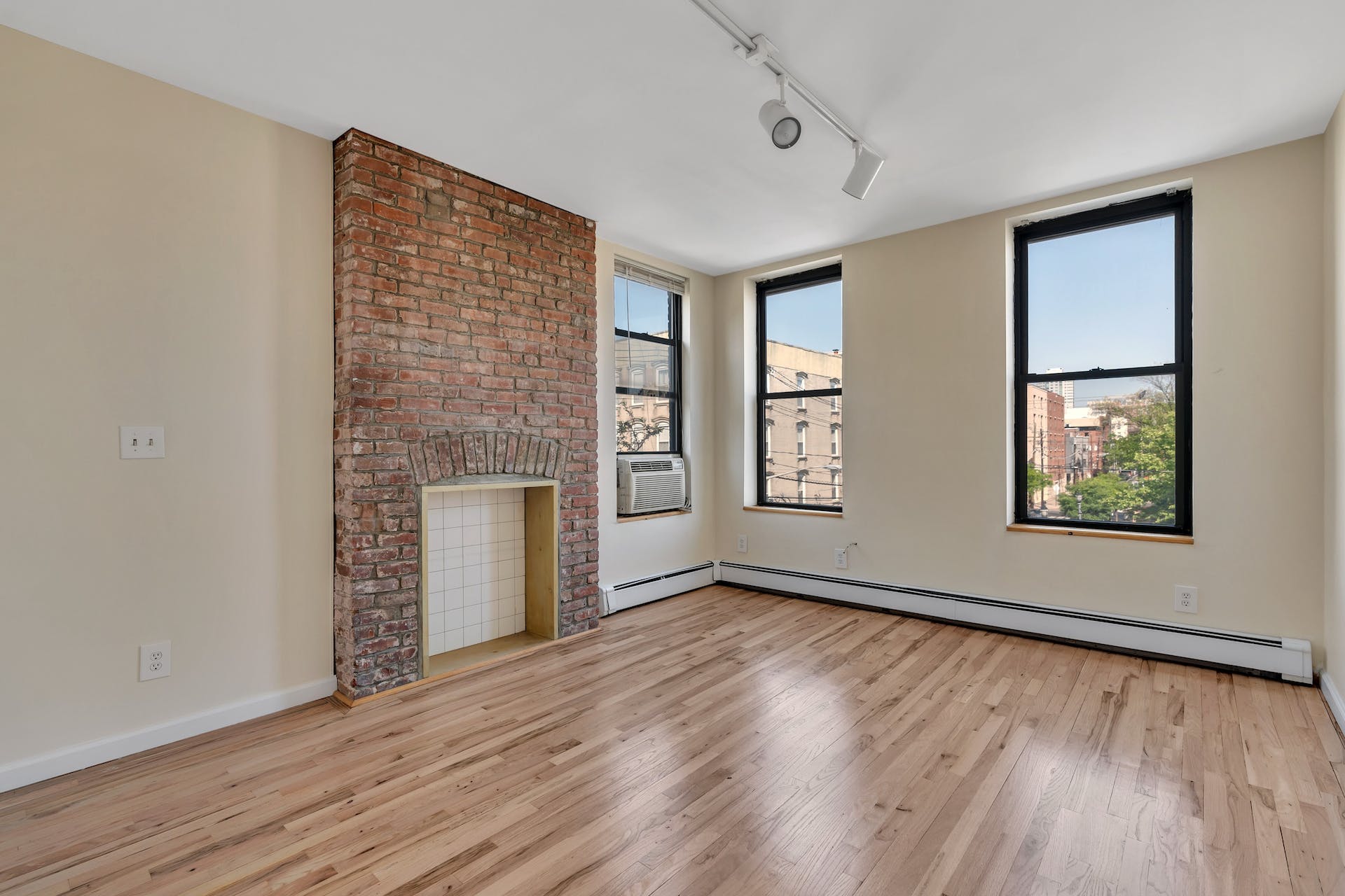132 Adams St Unit# 5