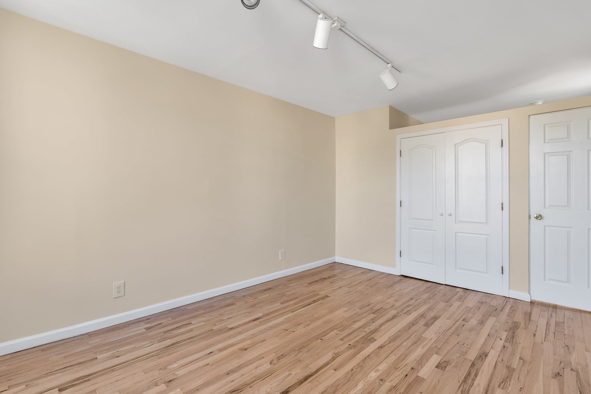 132 Adams St Unit# 5