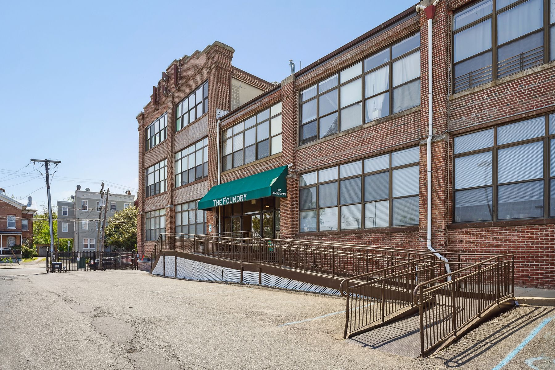 300 Communipaw Avenue, #40 
