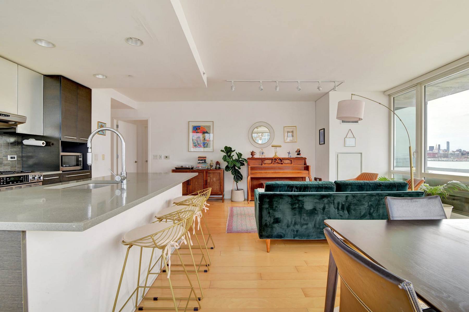 2 2nd Street, Unit 705 