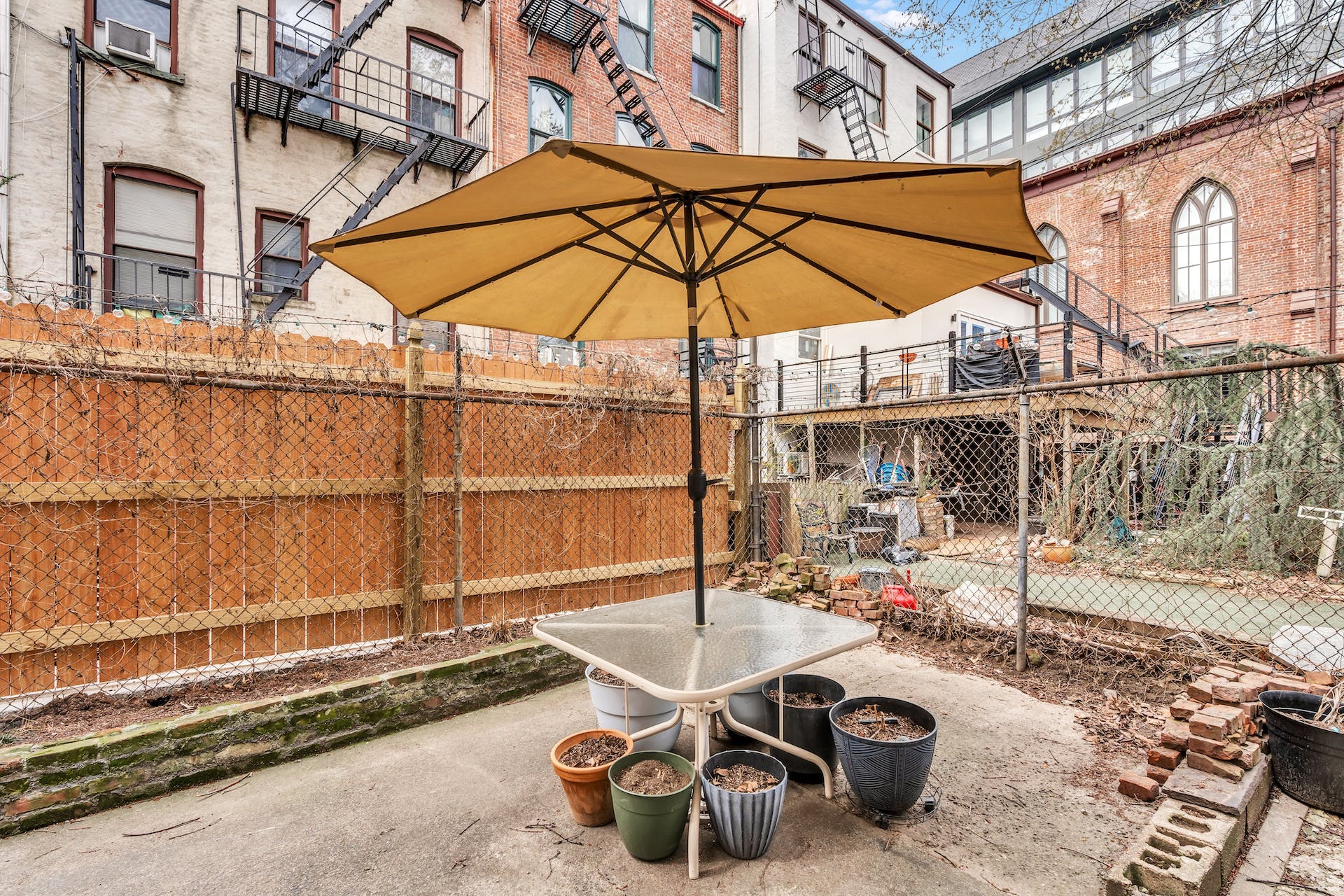329 Varick St 