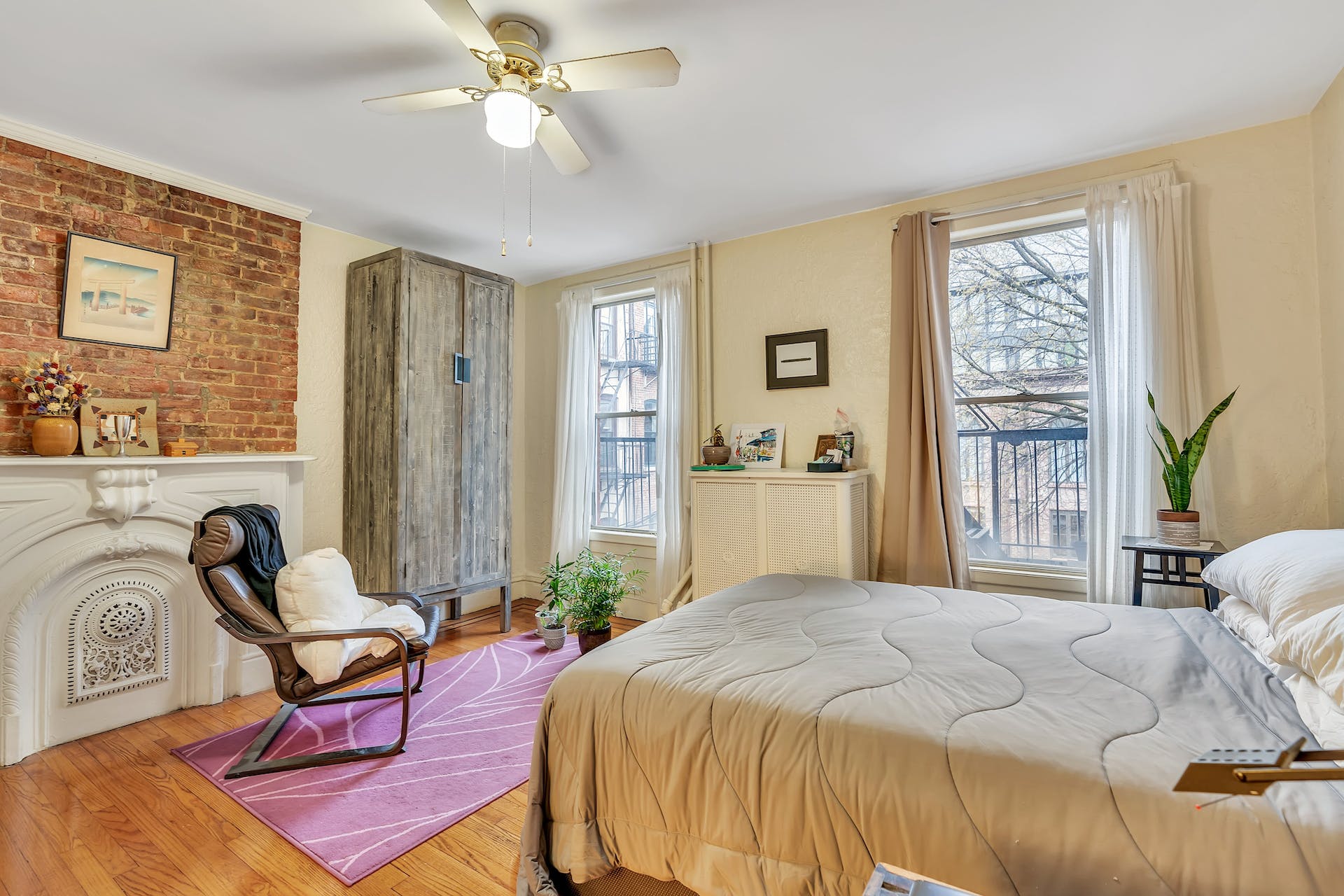 329 Varick St 