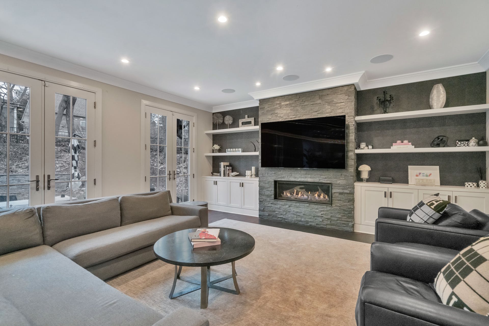 560 Upper Boulevard