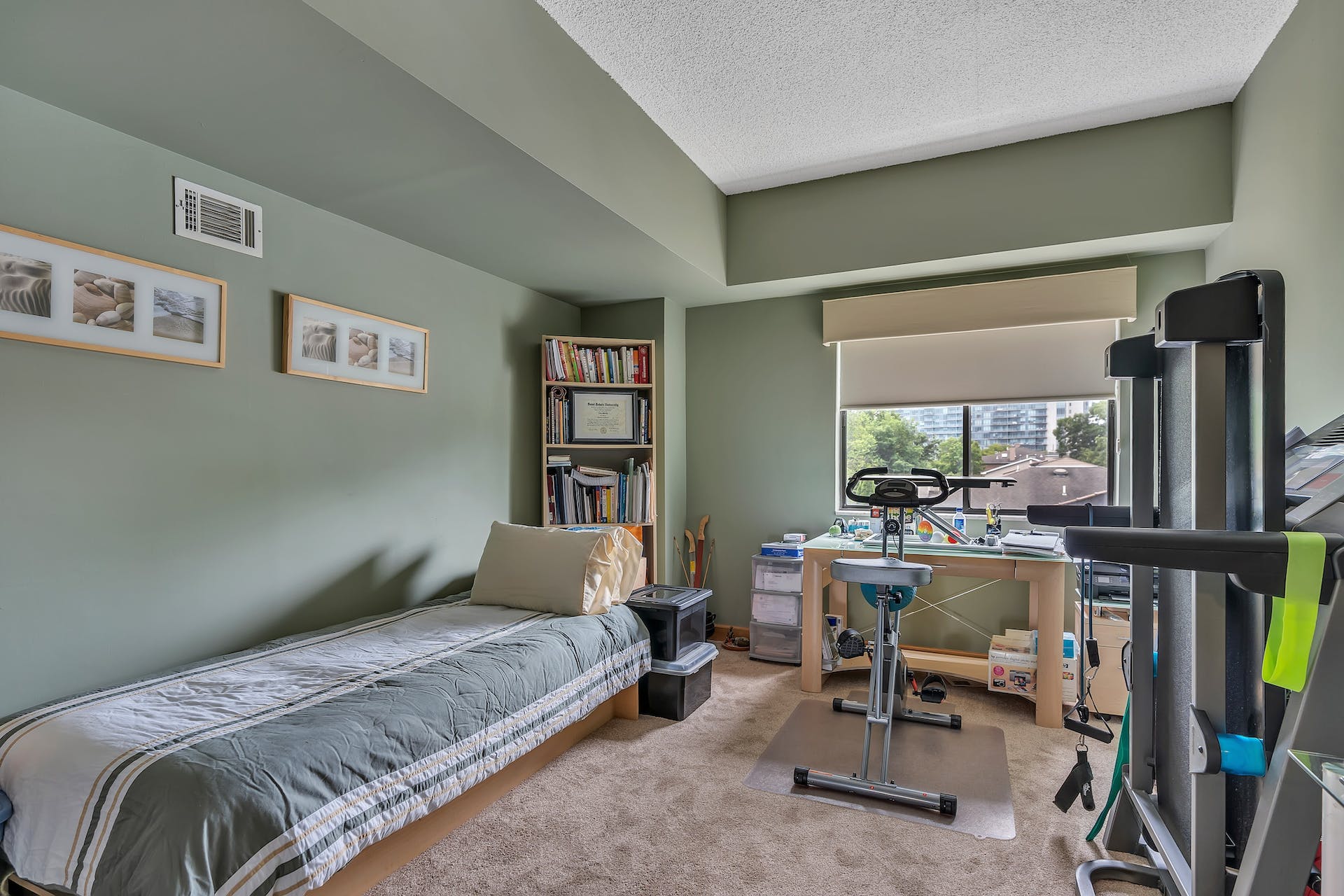 390 Gorge Rd Unit# 404