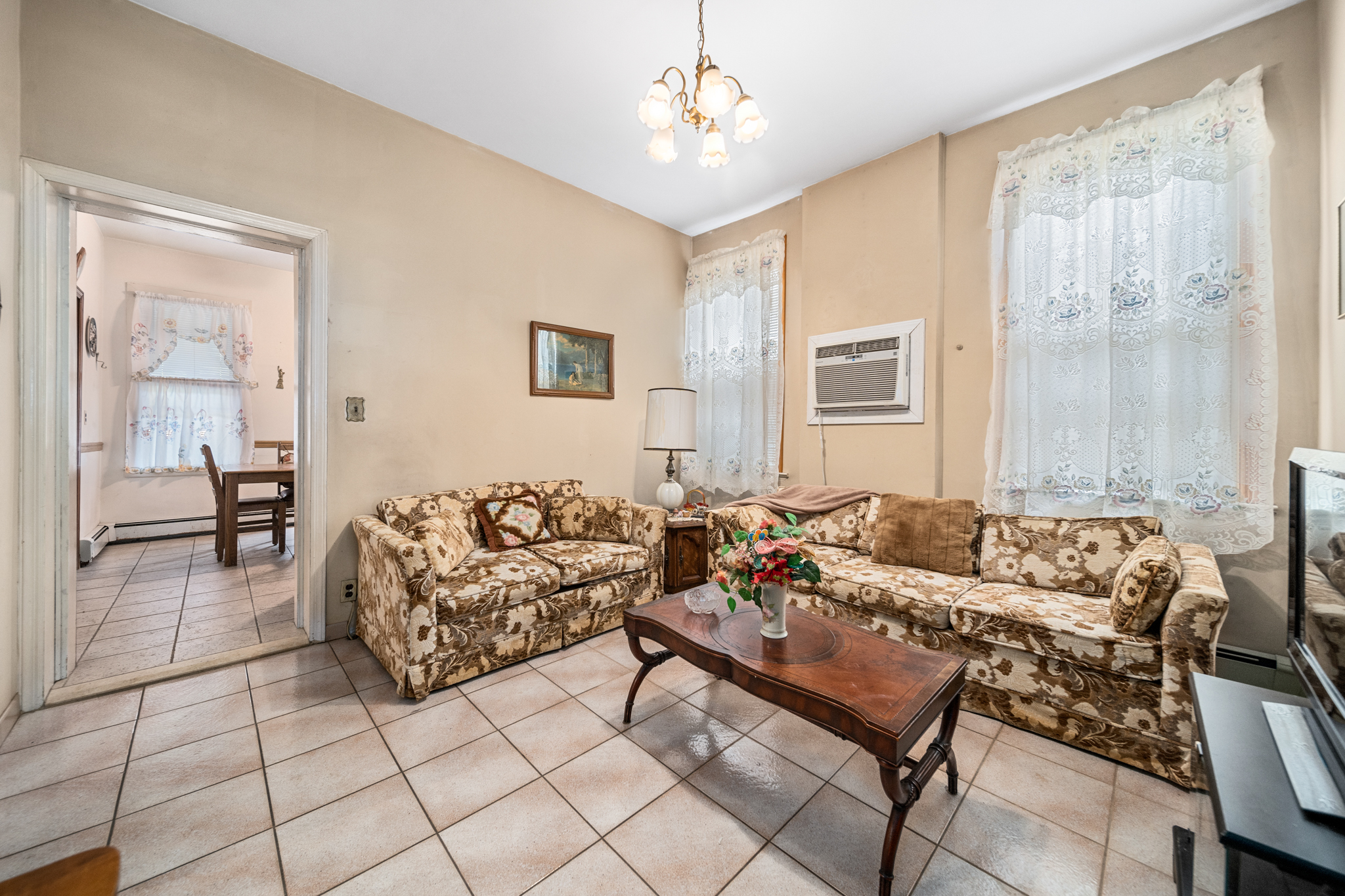 307 Delano Place