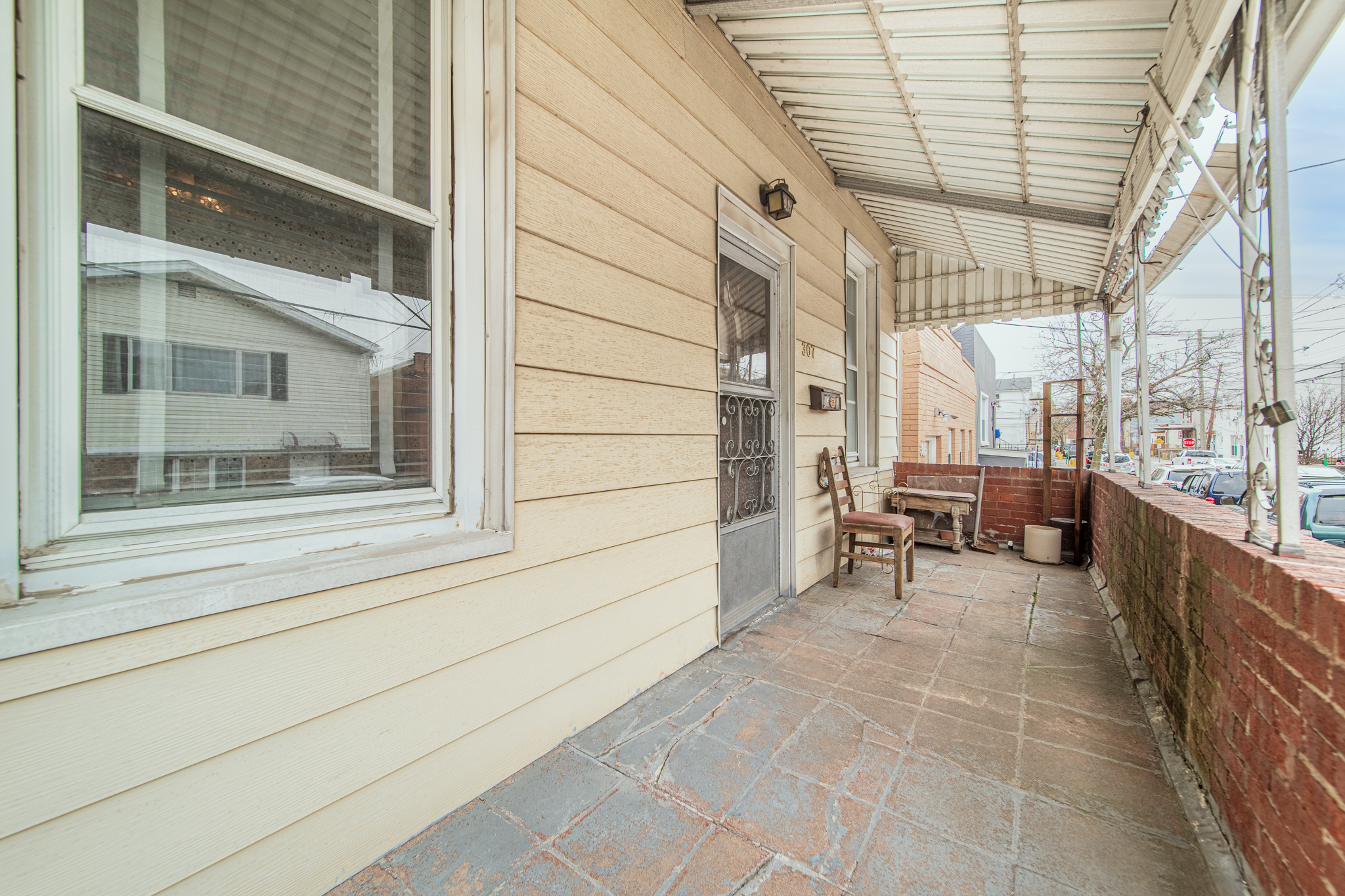 307 Delano Place
