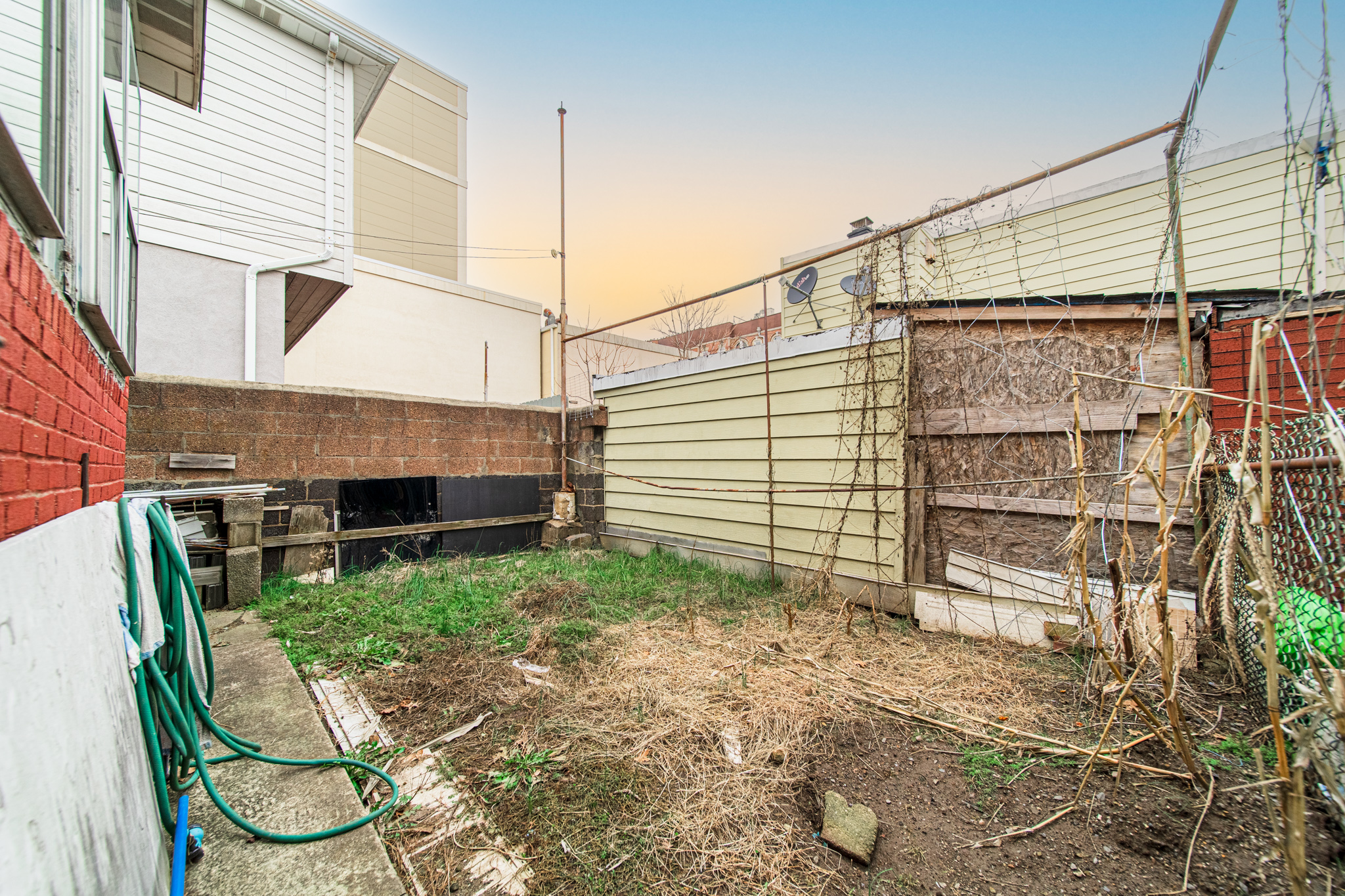 307 Delano Place