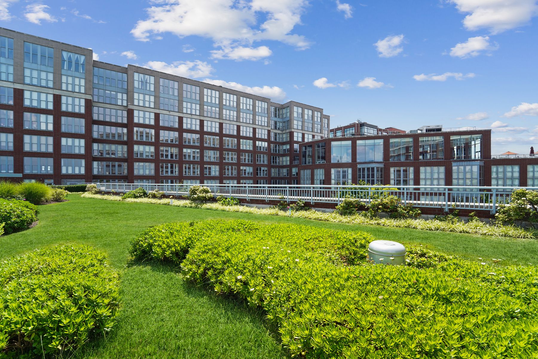 1125 Maxwell Lane, #1221 