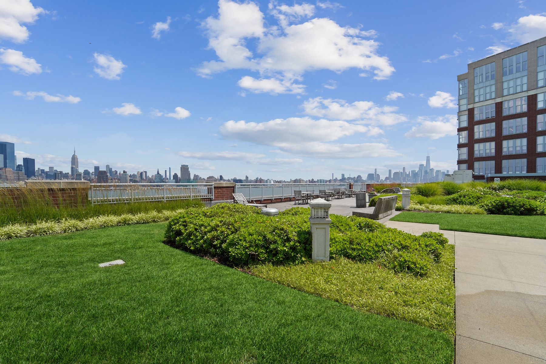 1125 Maxwell Lane, #1221 