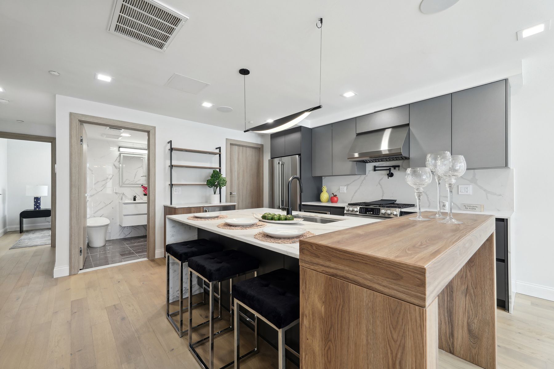 72 York St Unit# 3B