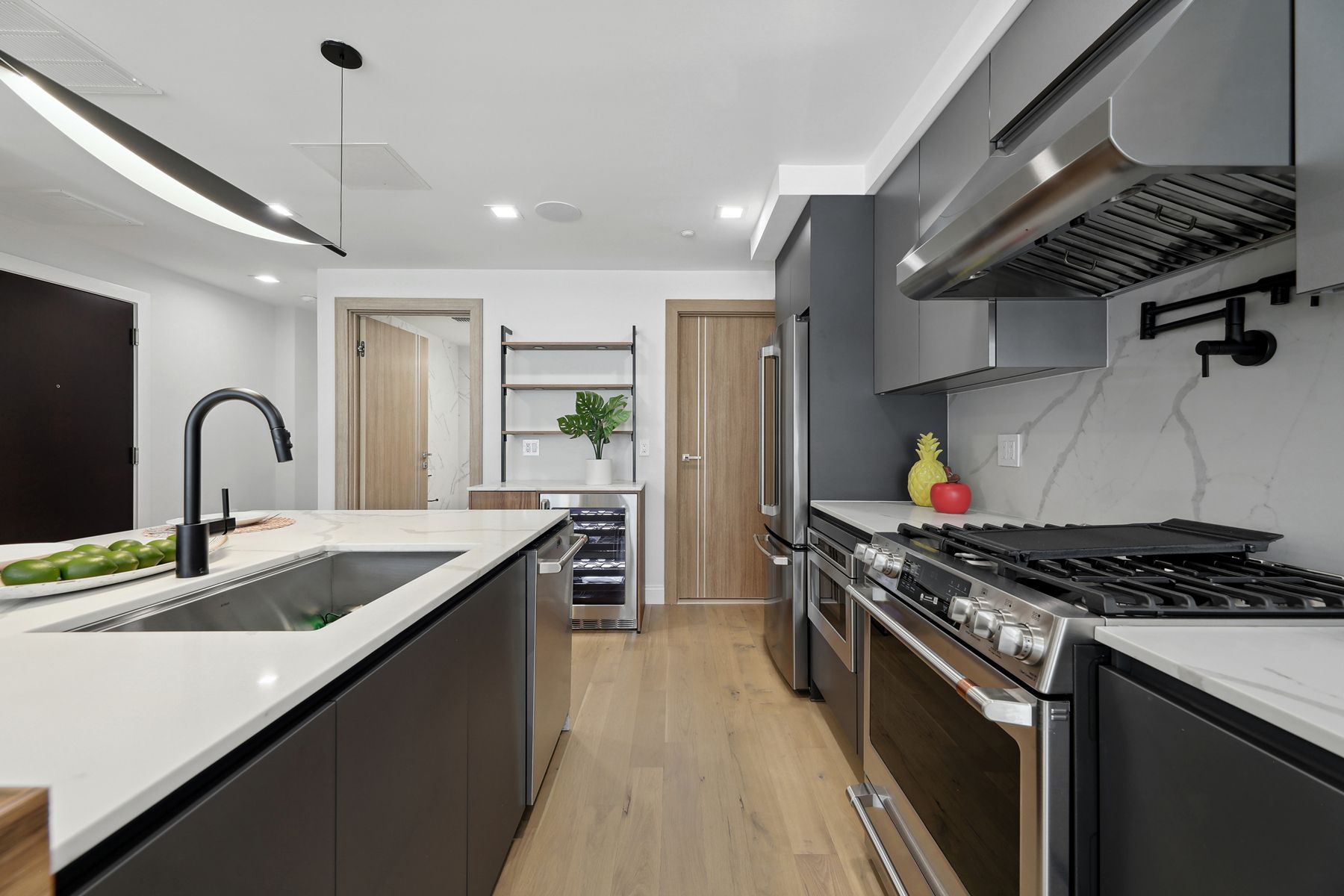 72 York St Unit# 3B