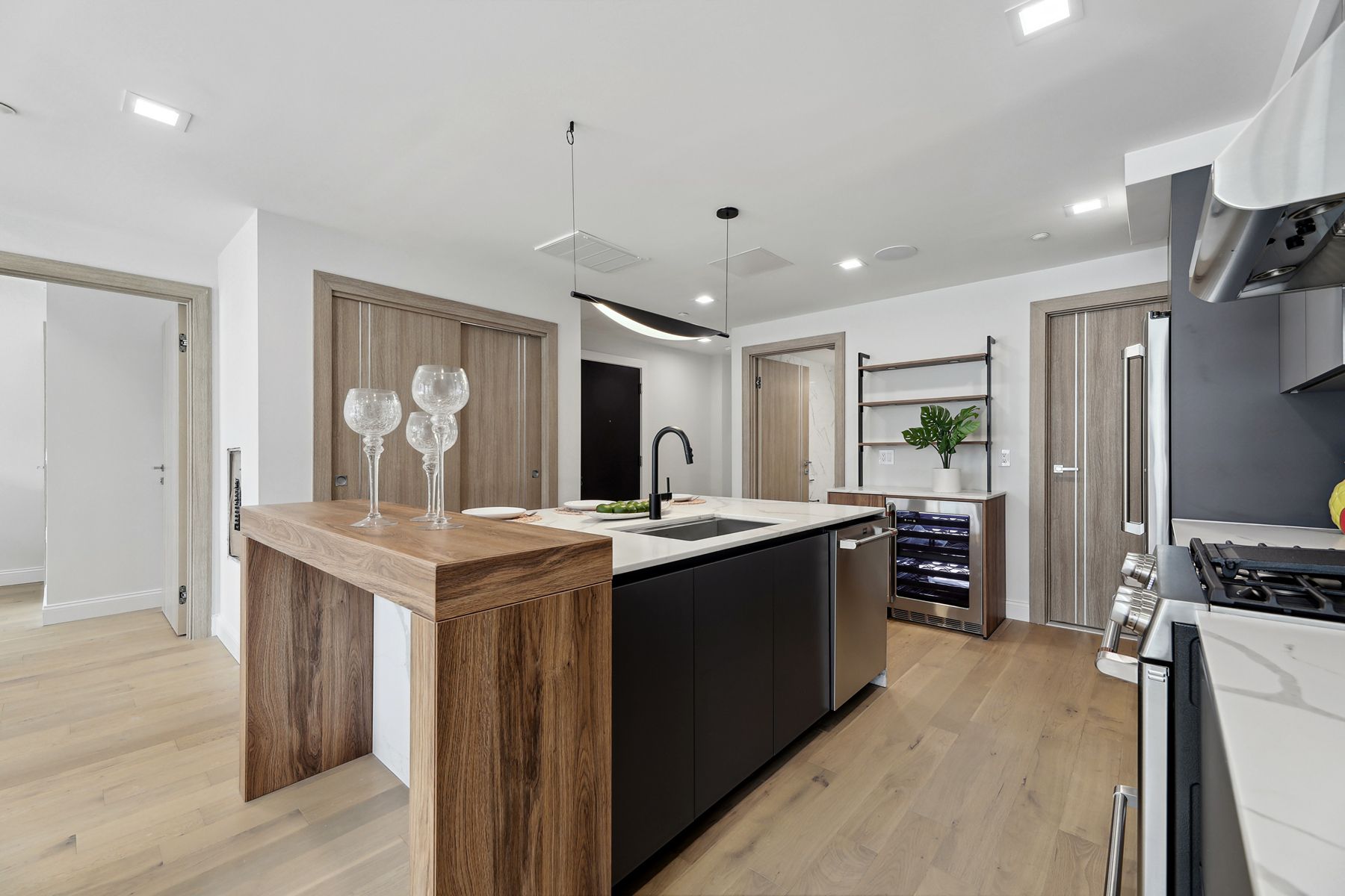 72 York St Unit# 3B