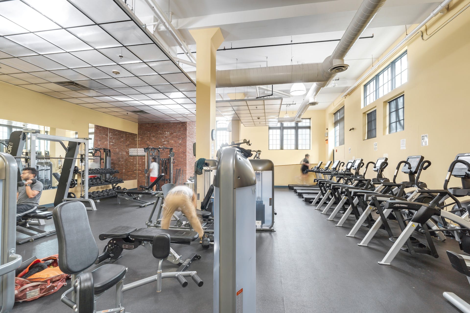 187 Wayne St Unit# 213C