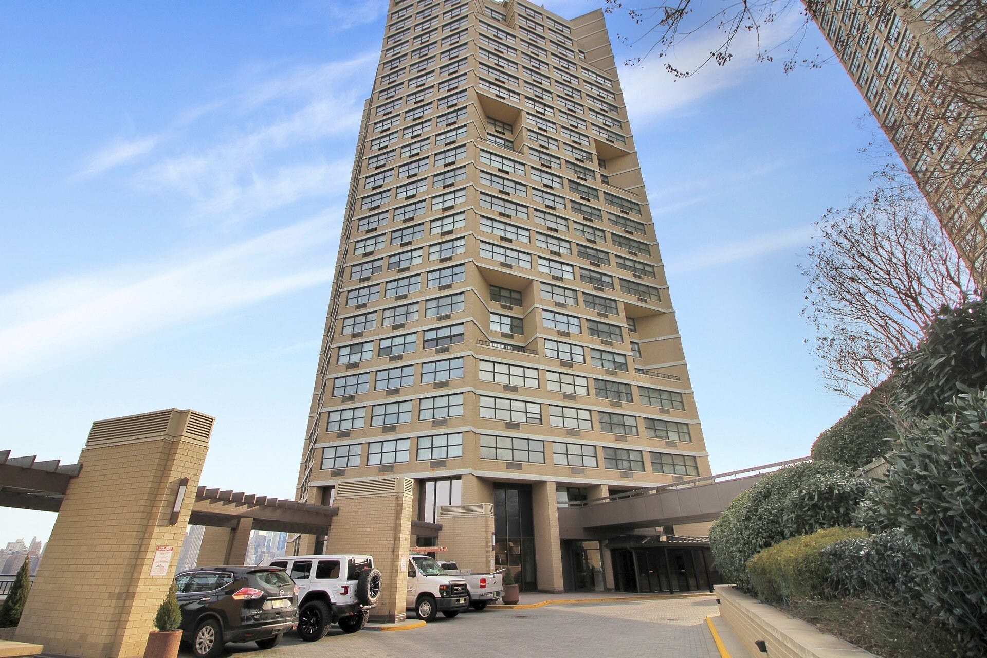 7002 Blvd East Unit# 21C