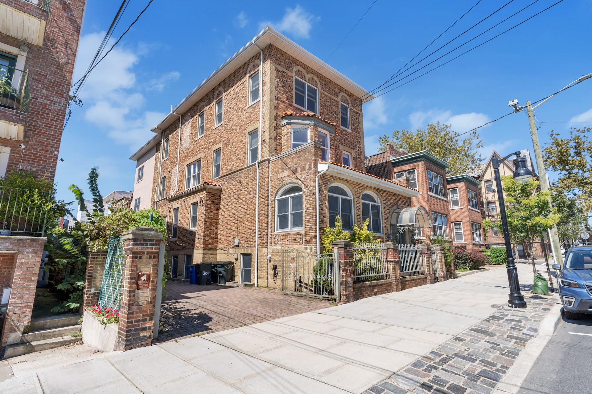 209 Palisade Ave Unit# 3