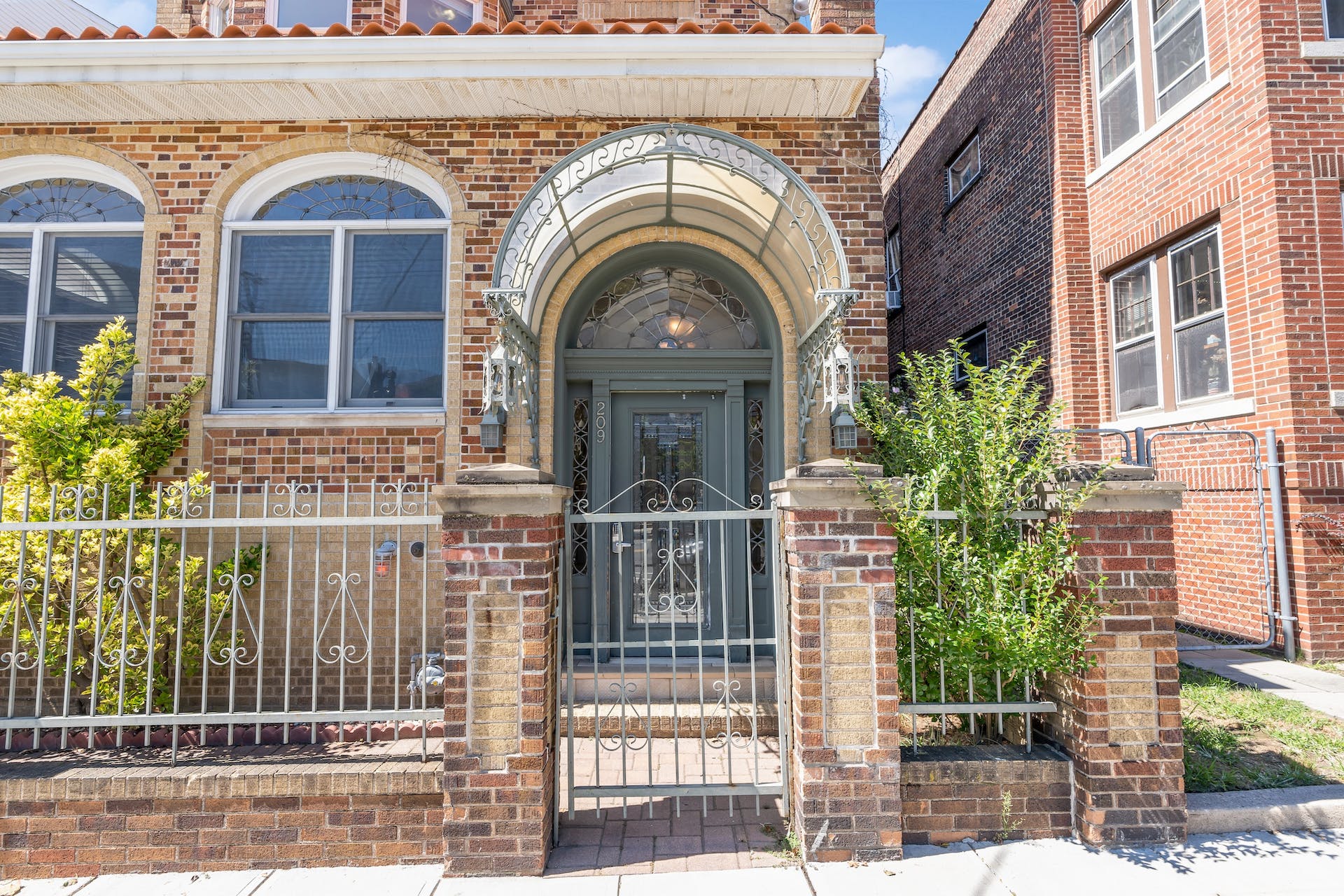 209 Palisade Ave Unit# 3