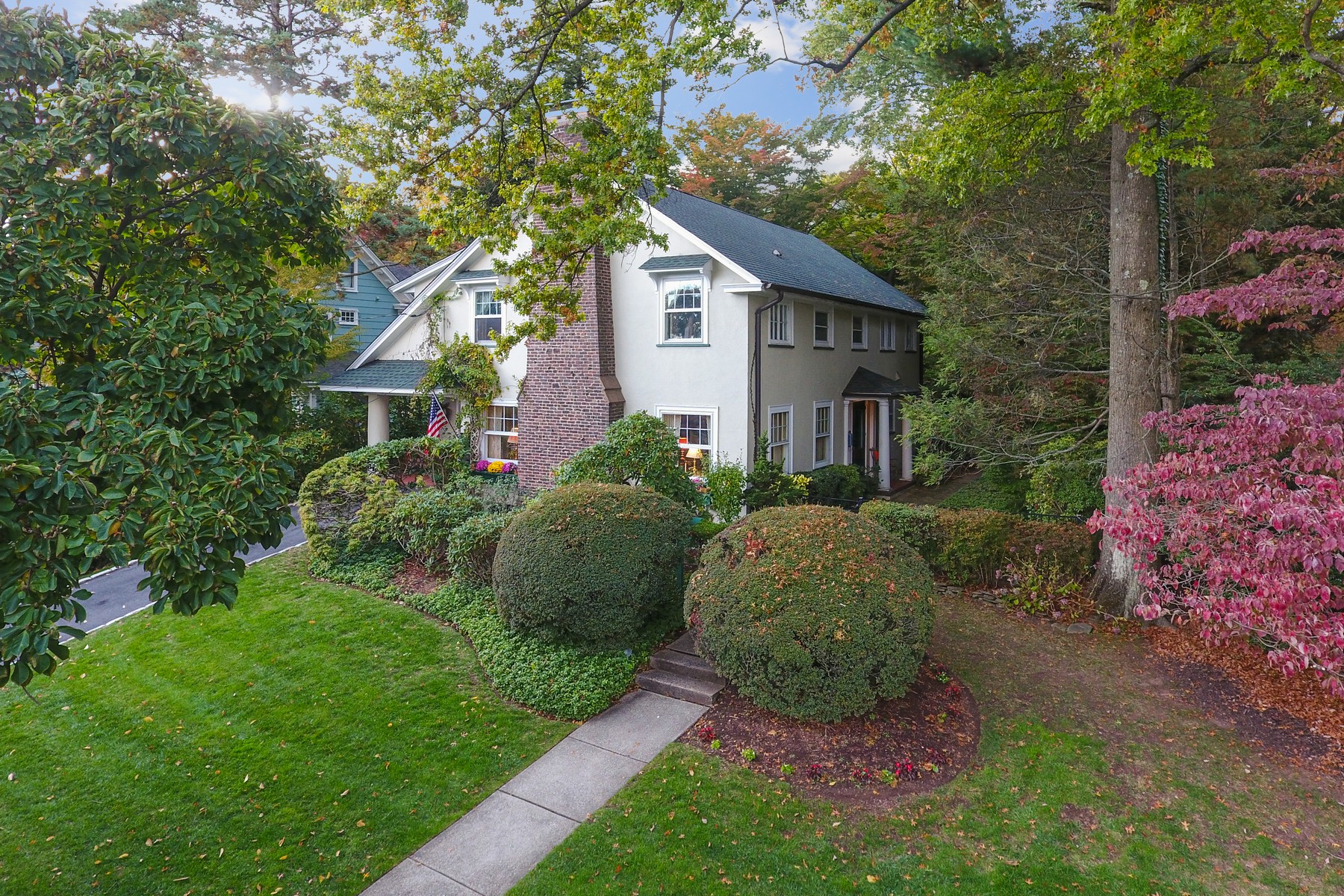 138 N. Mountain Avenue