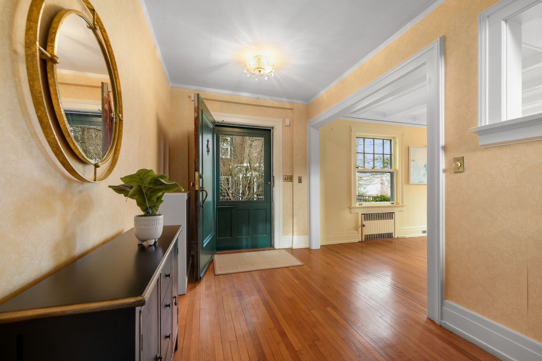 138 N. Mountain Avenue