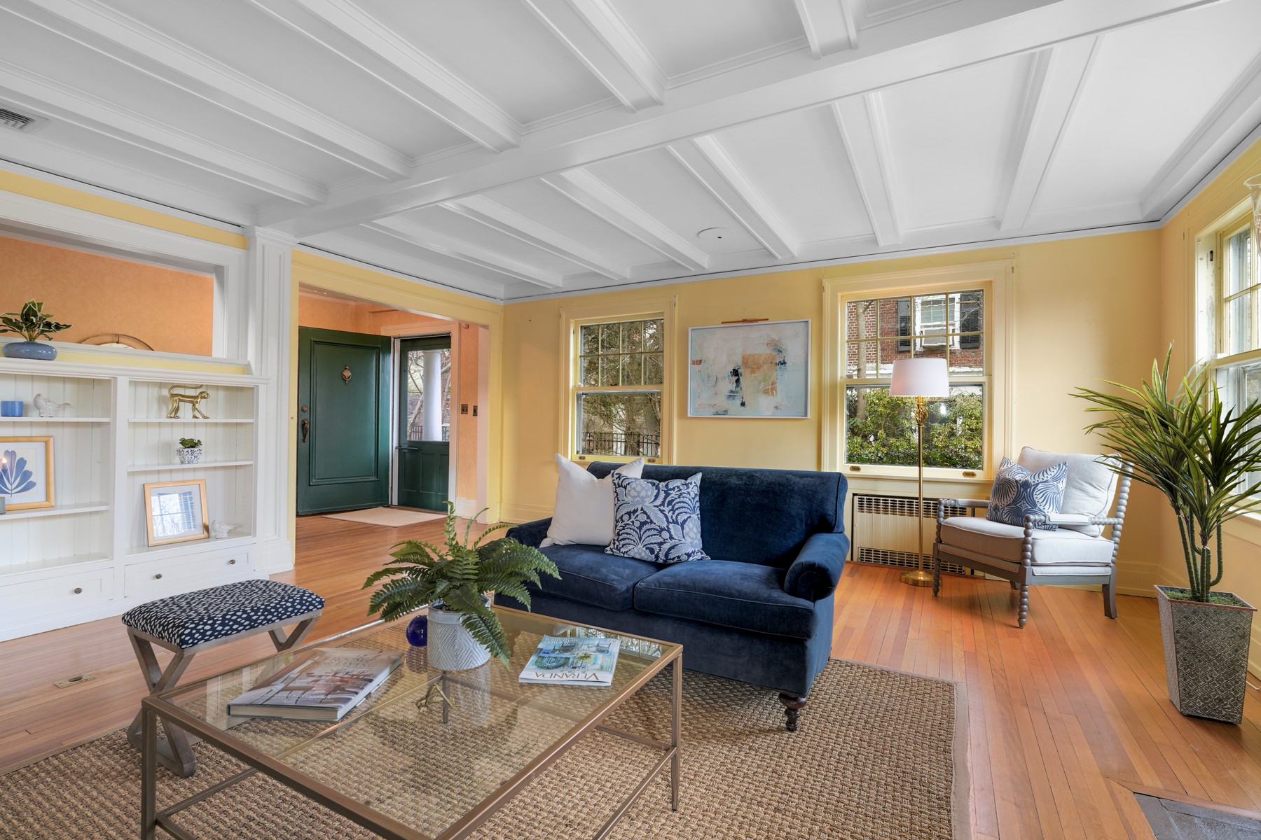 138 N. Mountain Avenue