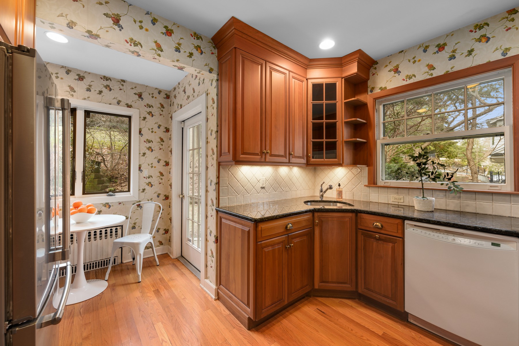 138 N. Mountain Avenue