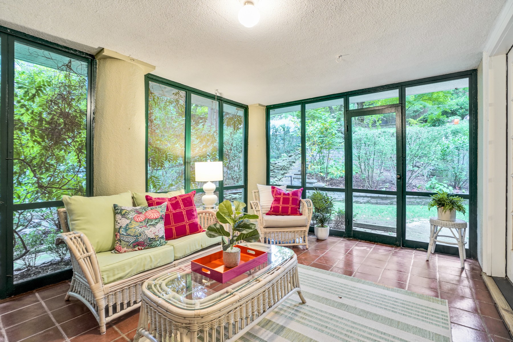 138 N. Mountain Avenue
