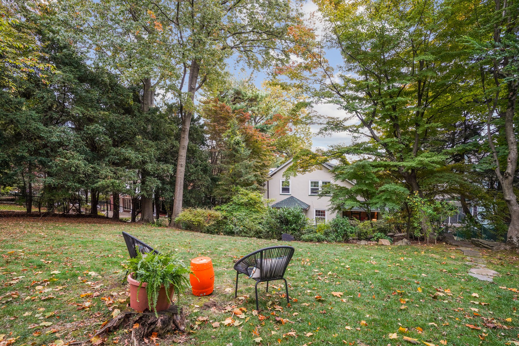 138 N. Mountain Avenue