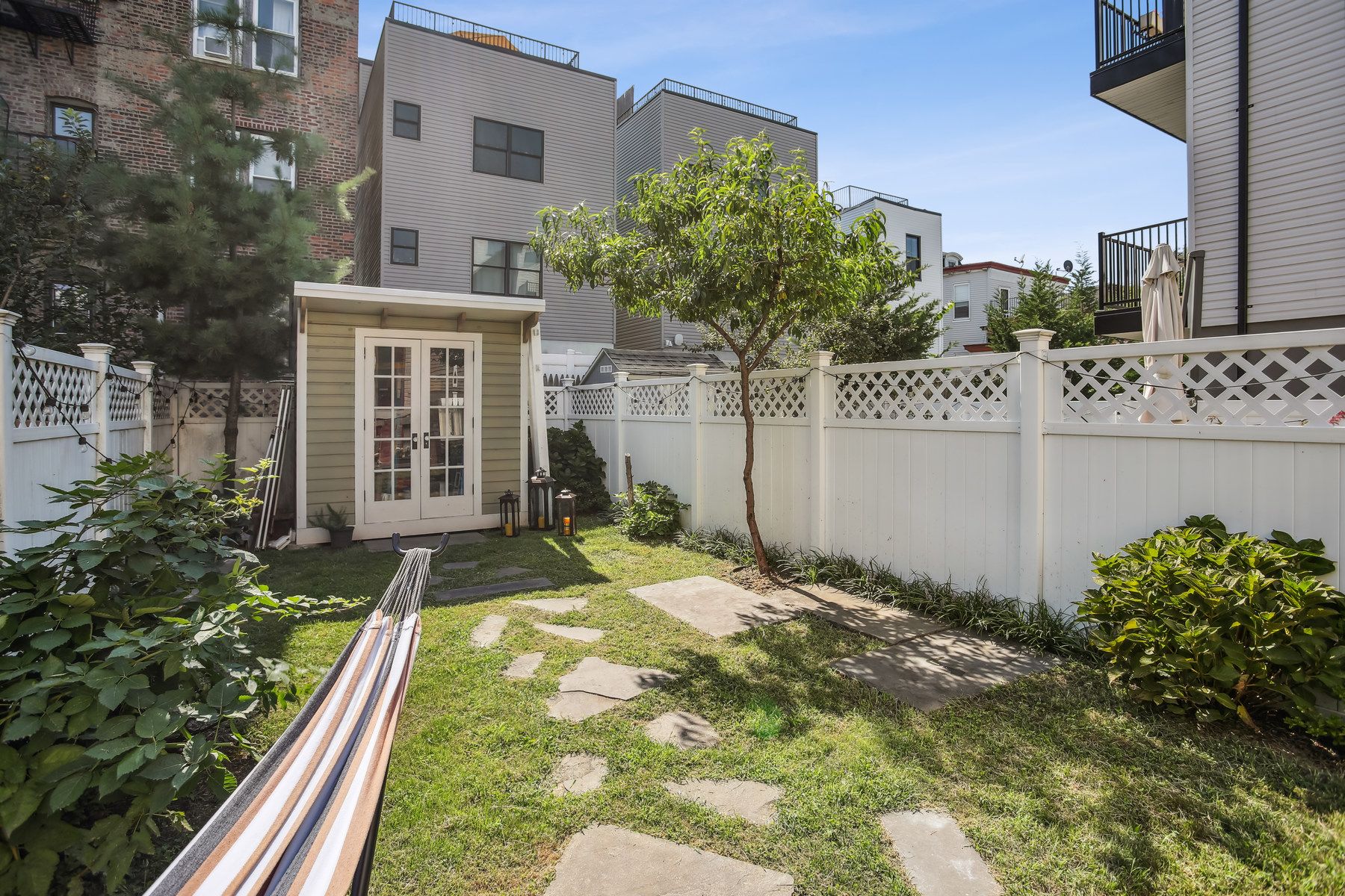 73 Booraem Ave