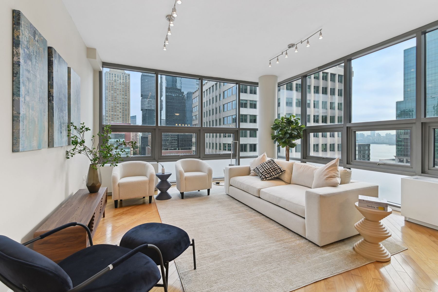 105 Greene St Unit# 1202