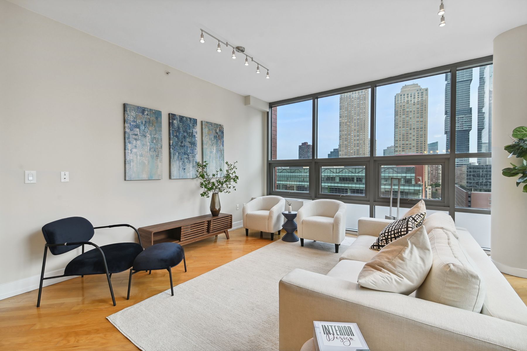 105 Greene St Unit# 1202