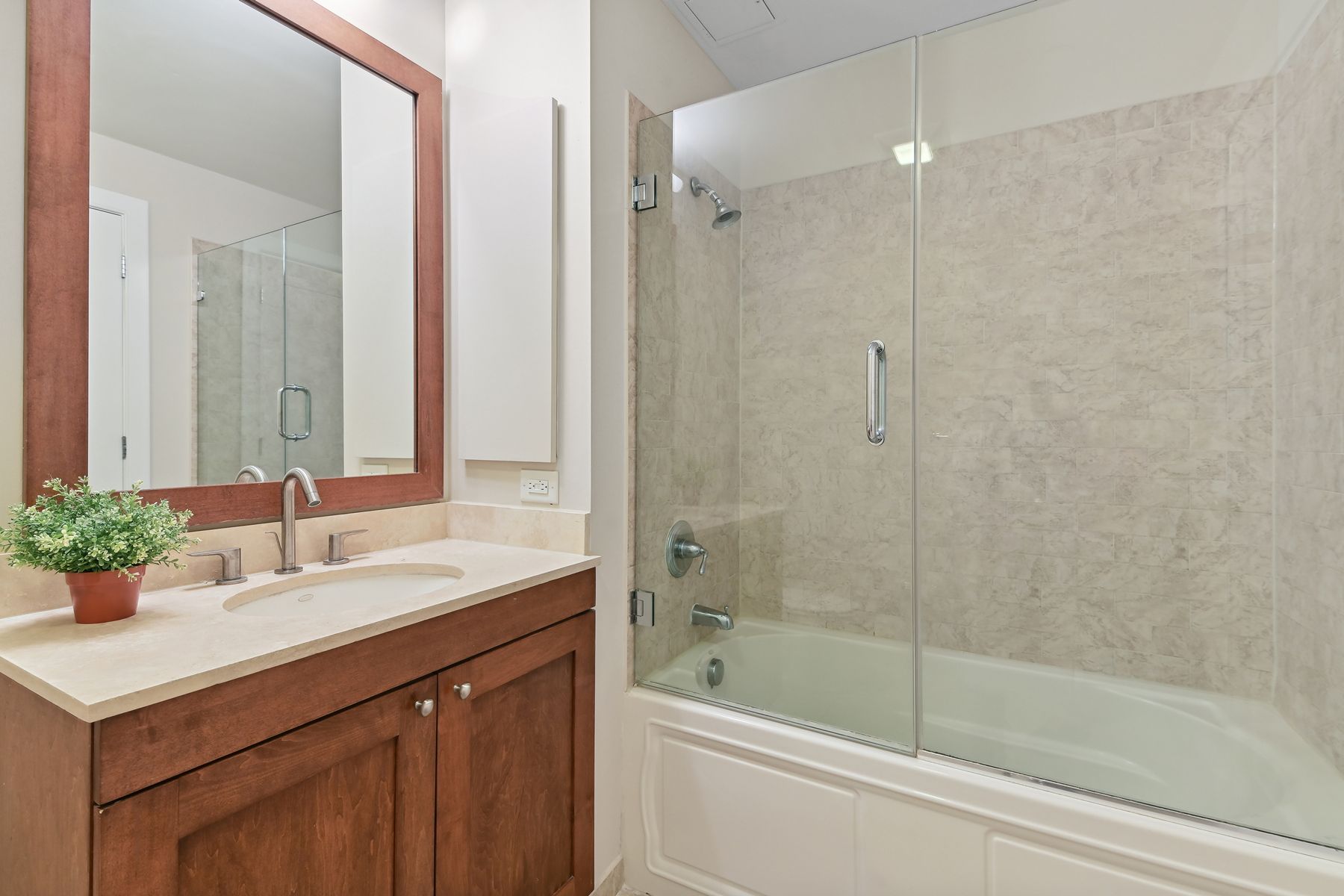 105 Greene St Unit# 1202