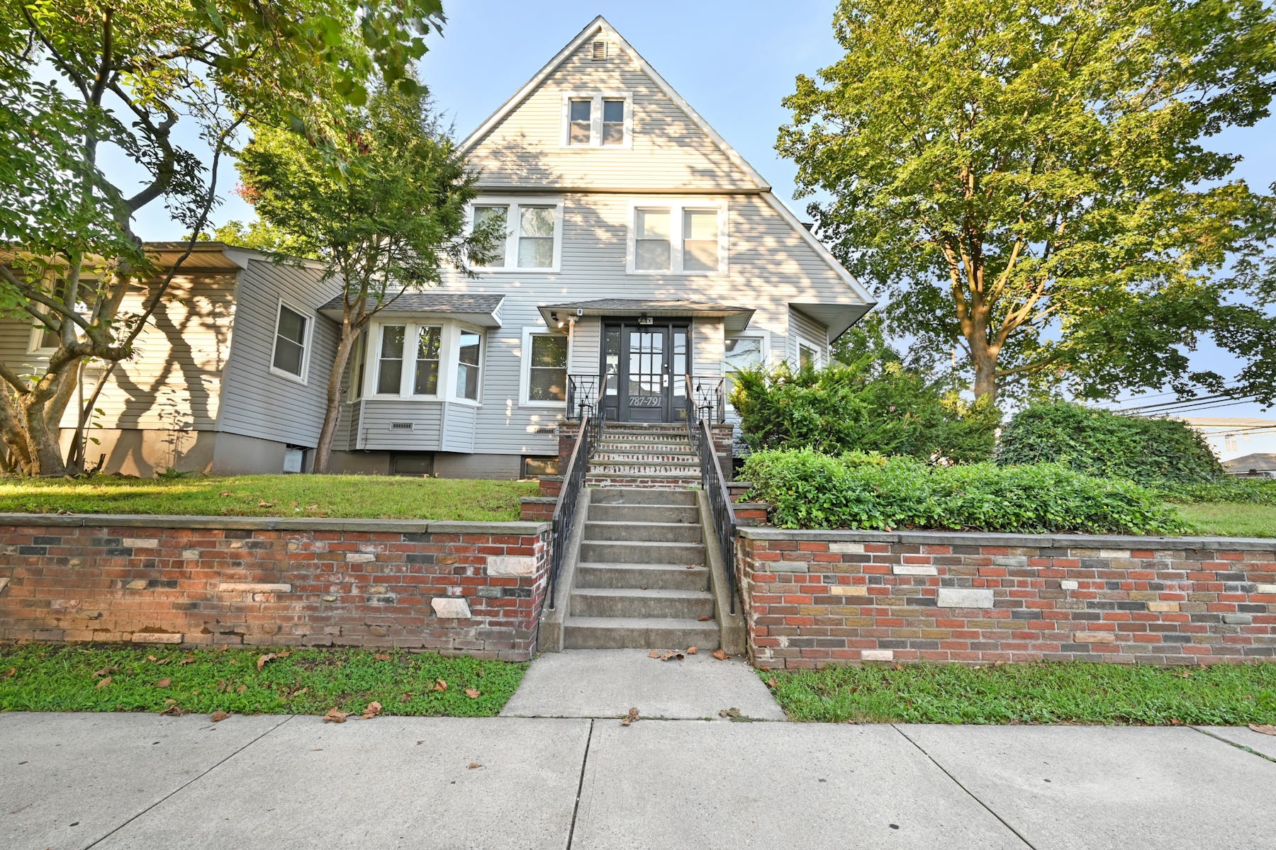 787-791 Avenue C 