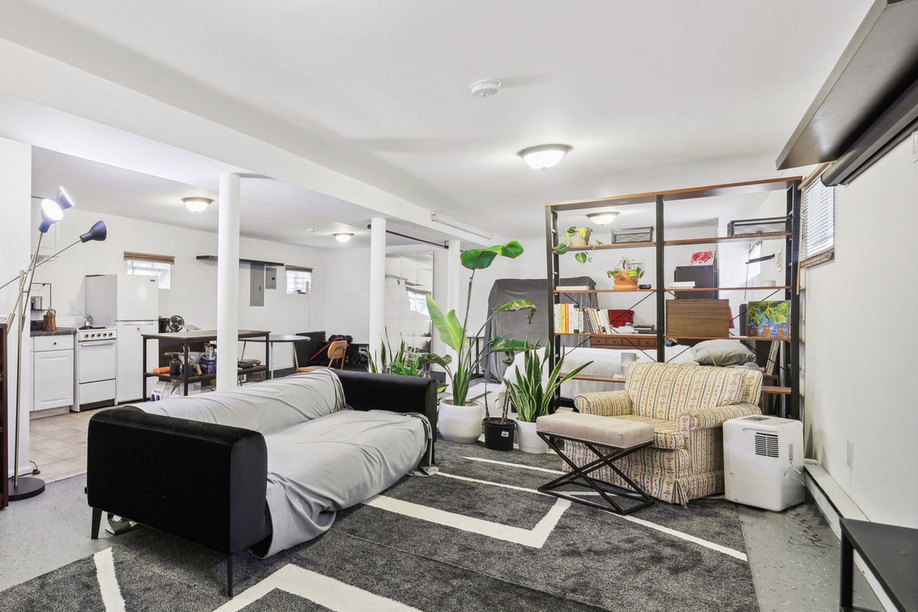 130 Carteret Ave 