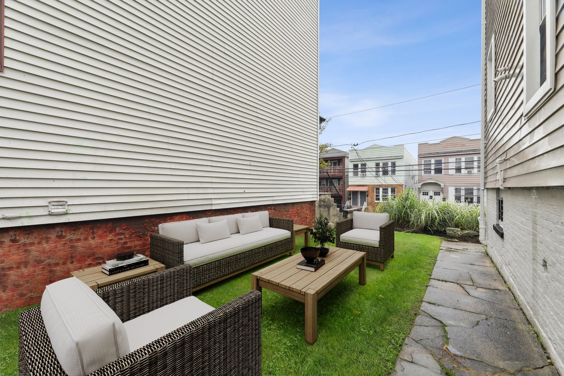 130 Carteret Ave 