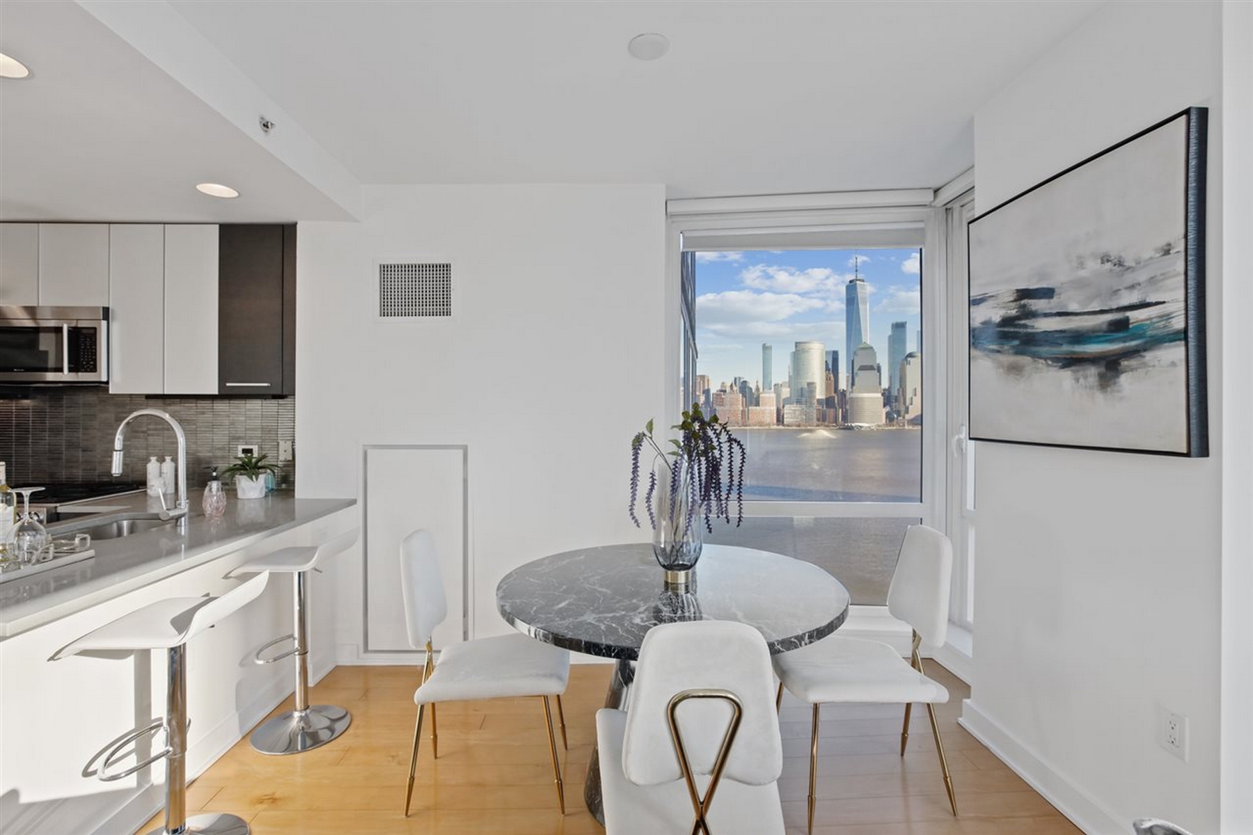 2 2nd St Unit# 1506