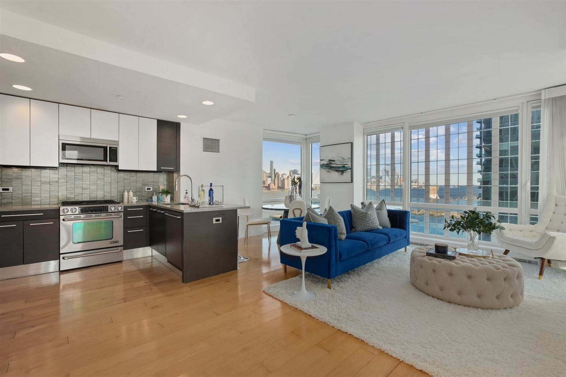 2 2nd St Unit# 1506