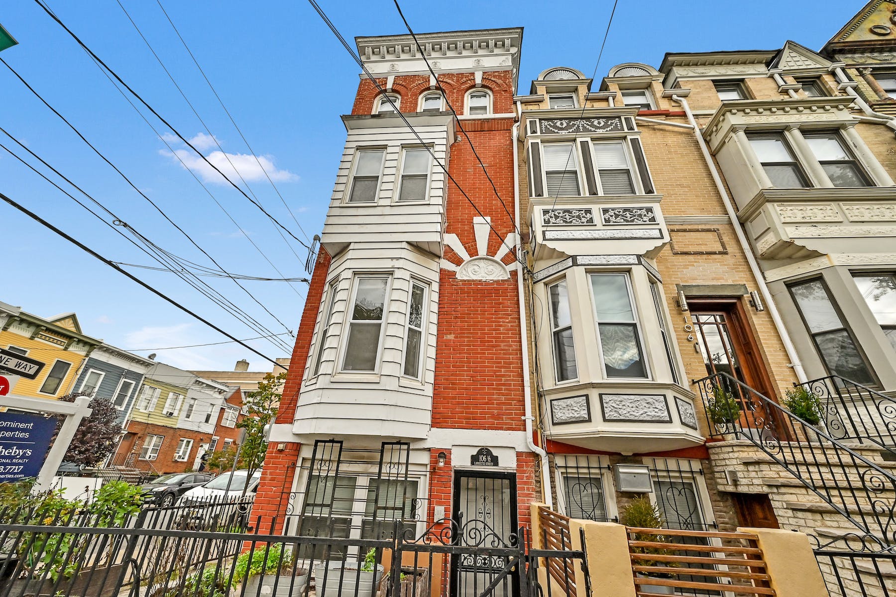 106 1/2 Lafayette Street 