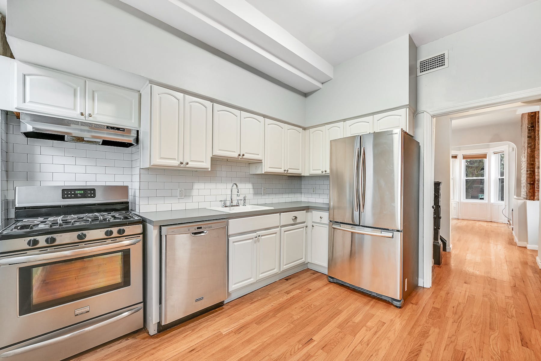 106 1/2 Lafayette Street 