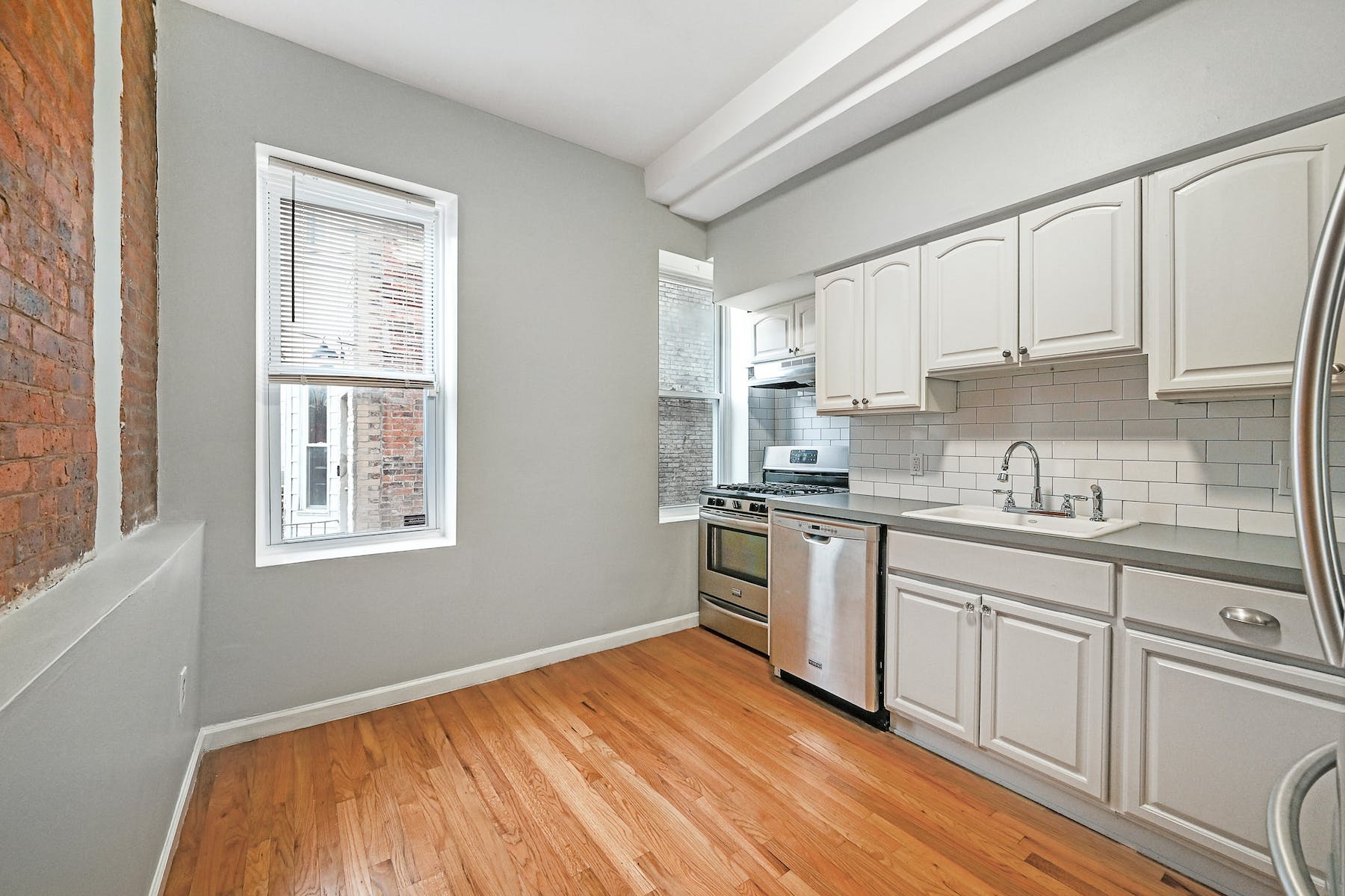 106 1/2 Lafayette Street 