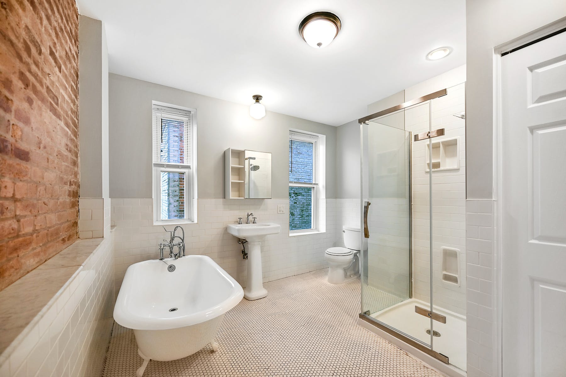 106 1/2 Lafayette Street 