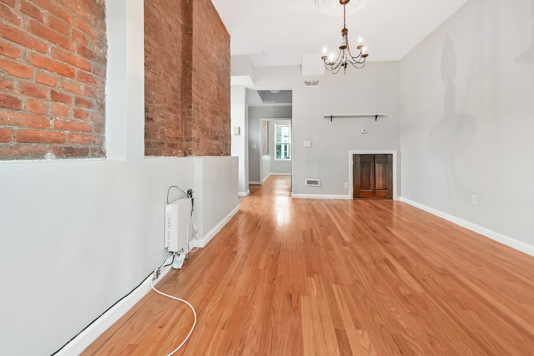 106 1/2 Lafayette Street 