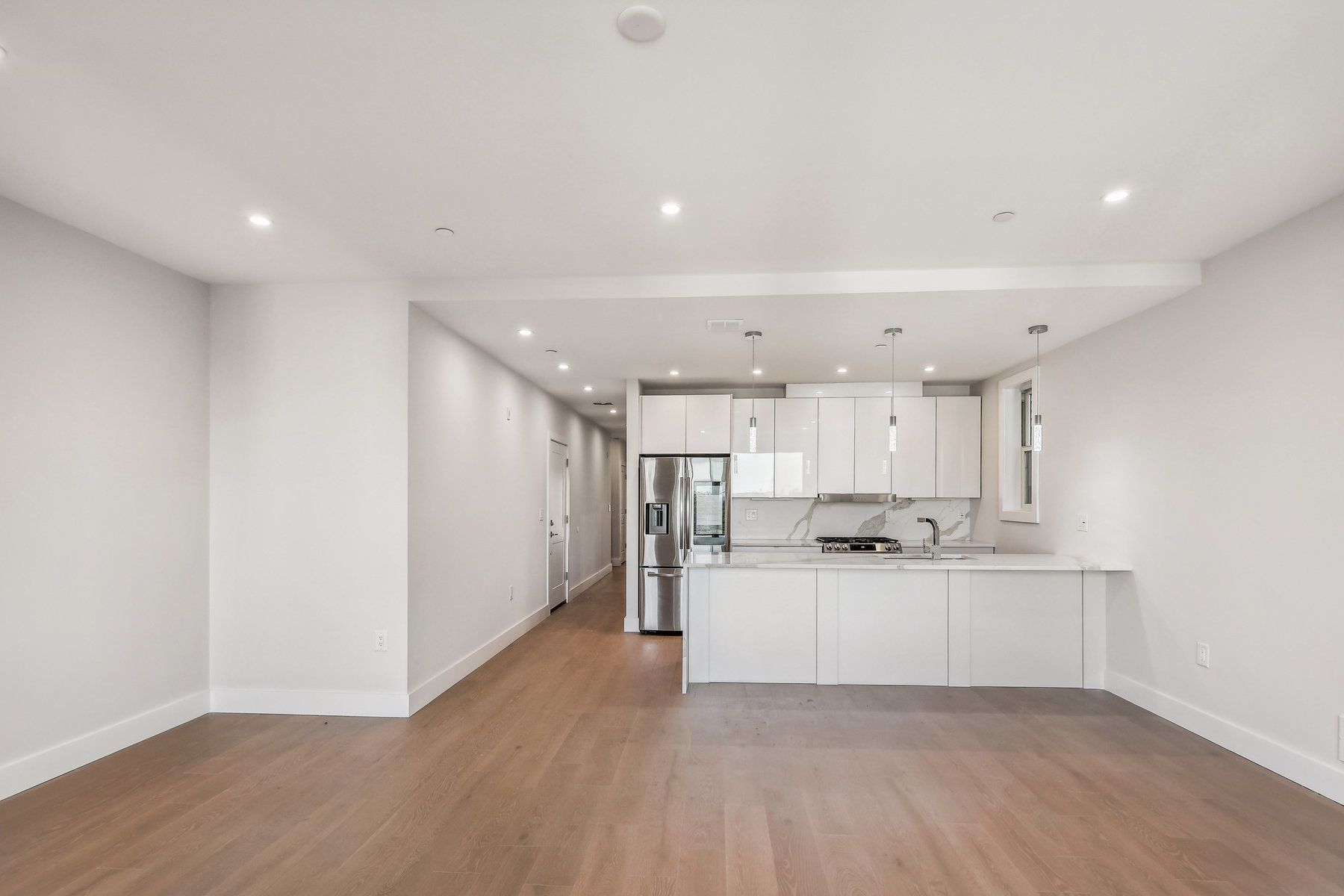 32 Terrace Ave Unit# 1