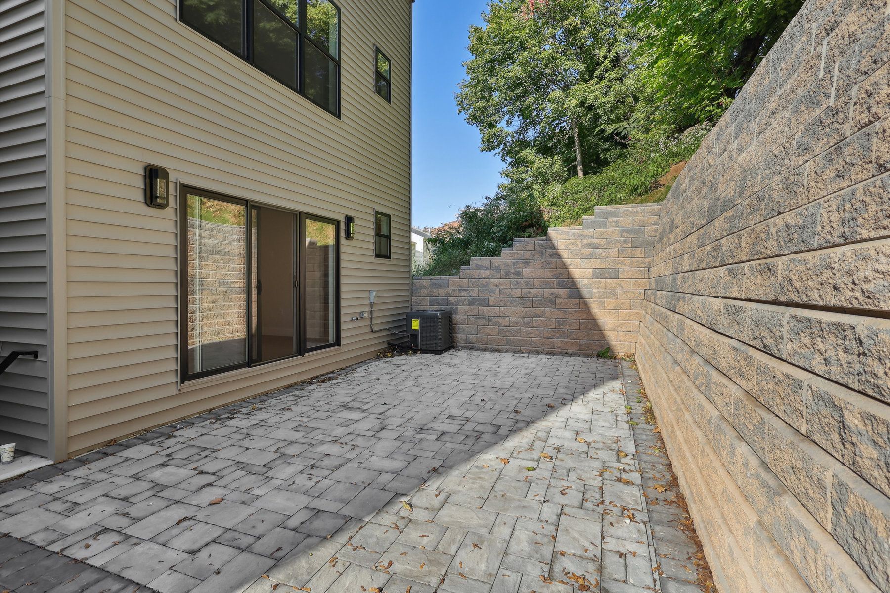 32 Terrace Ave Unit# 1