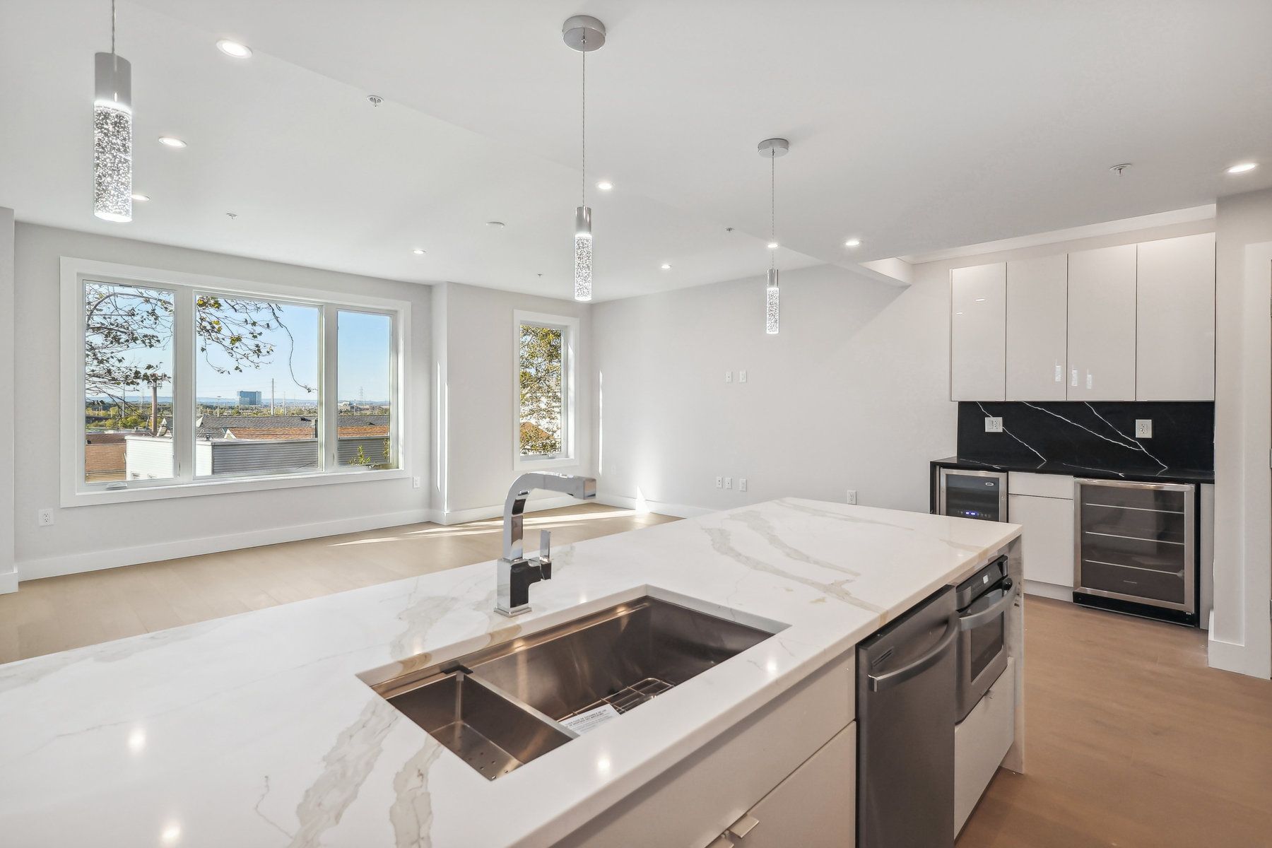 32 Terrace Ave Unit# 2