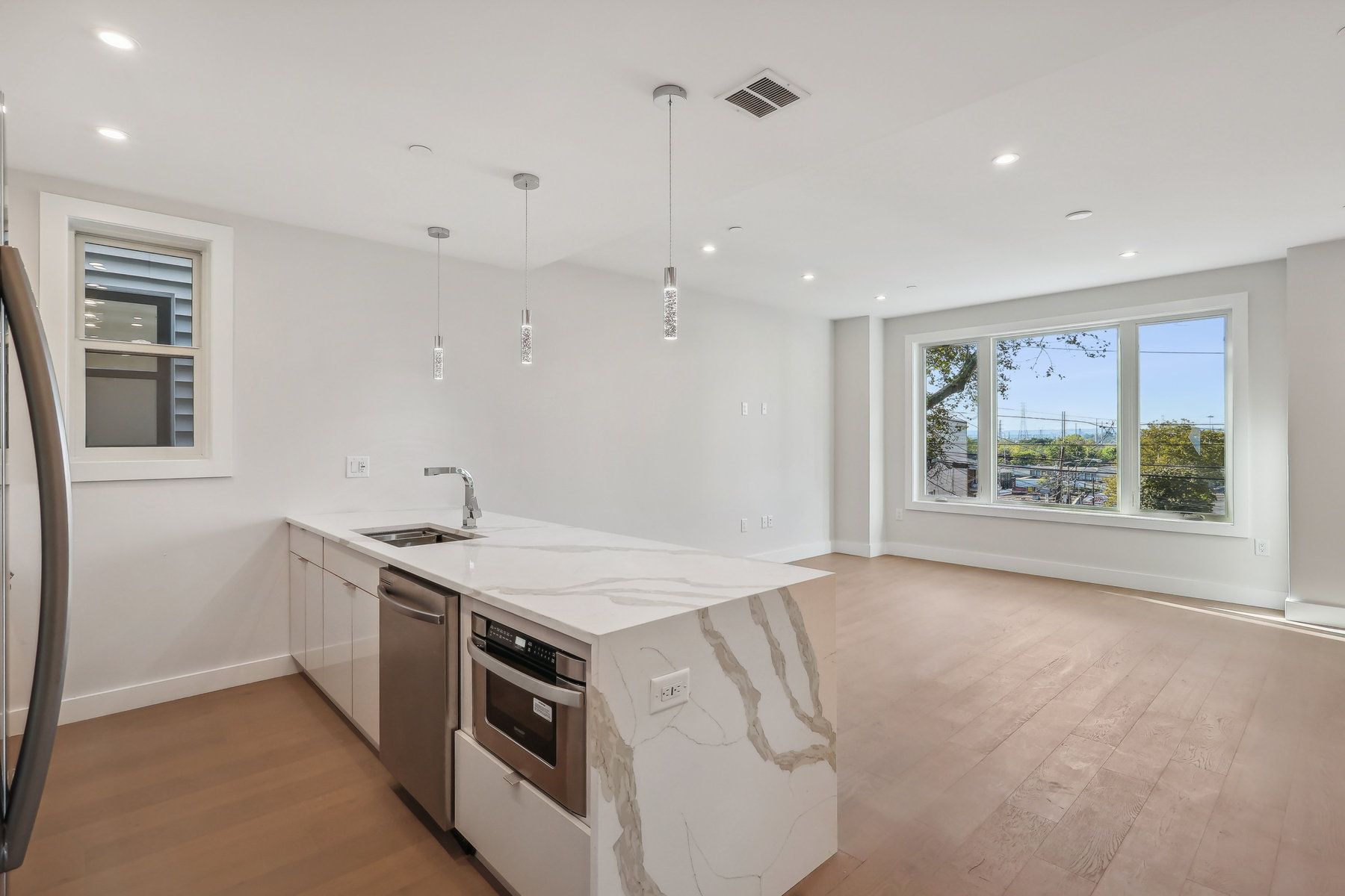 32 Terrace Ave Unit# 2