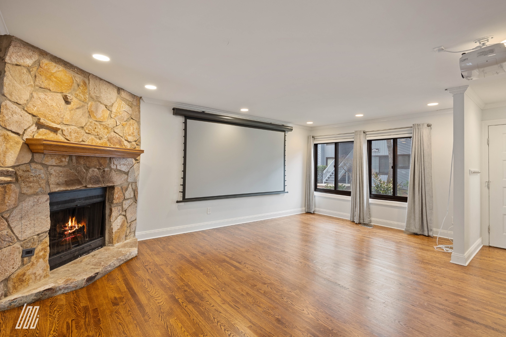 1529 John Street