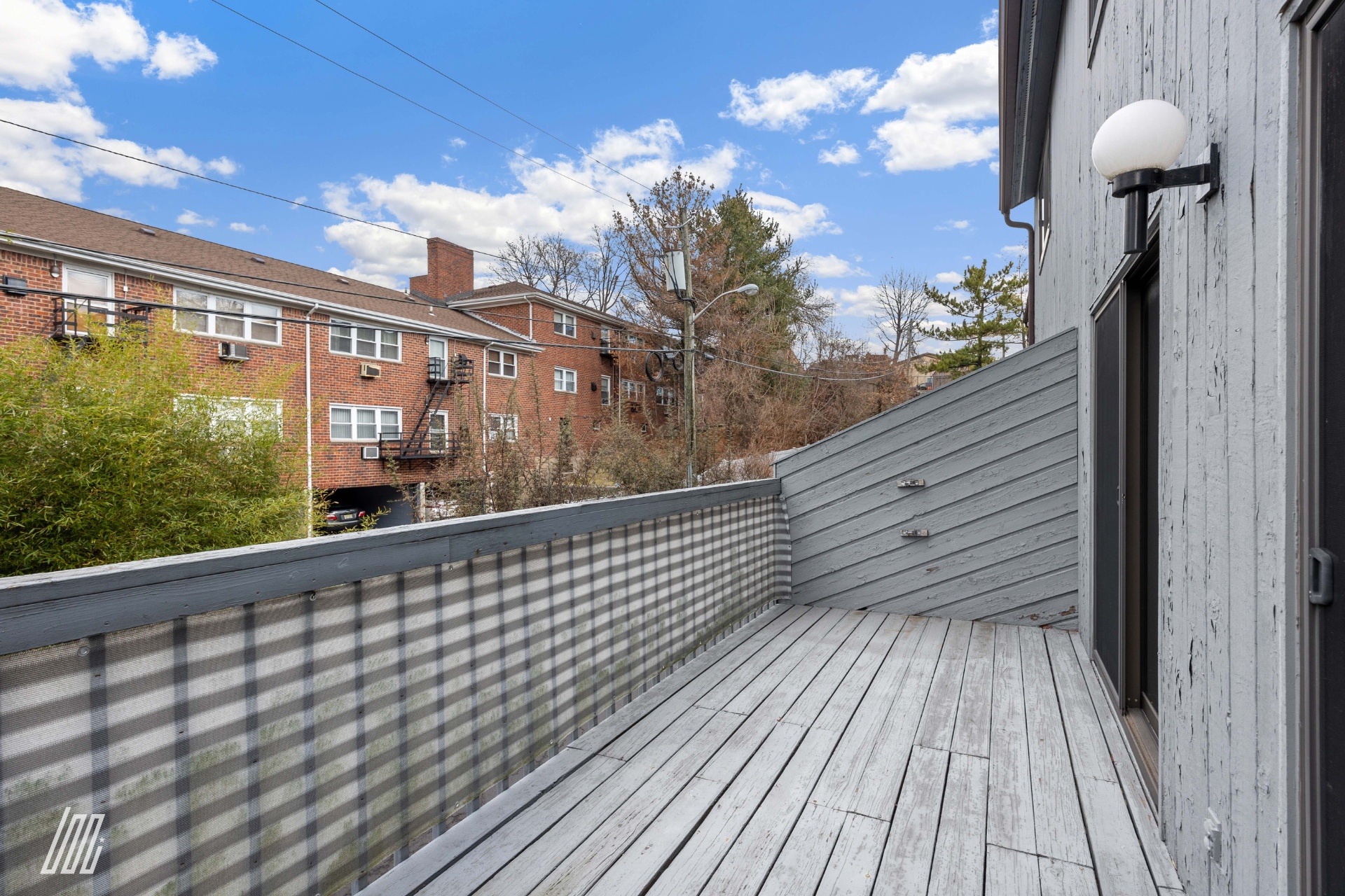 1529 John Street