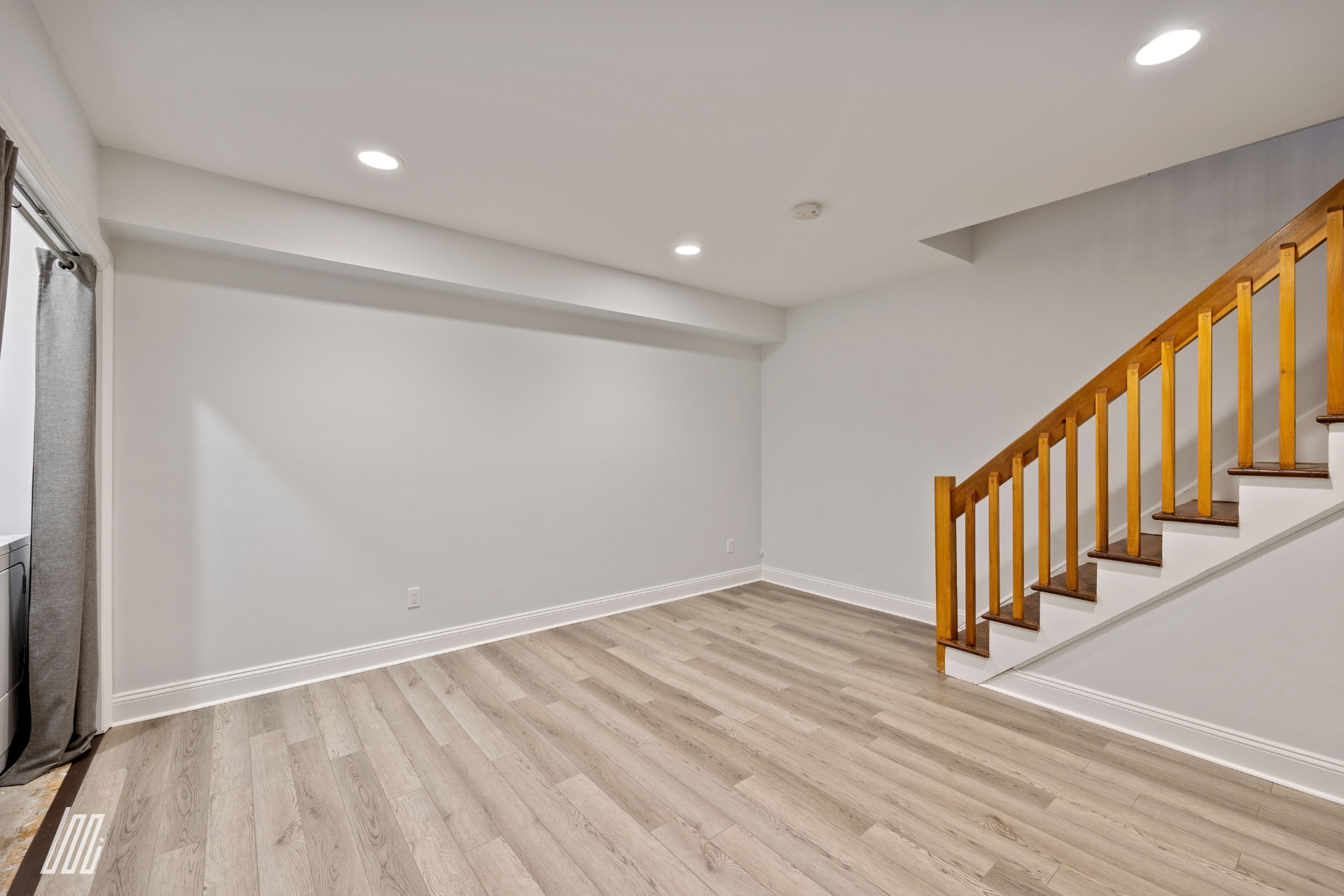 1529 John Street