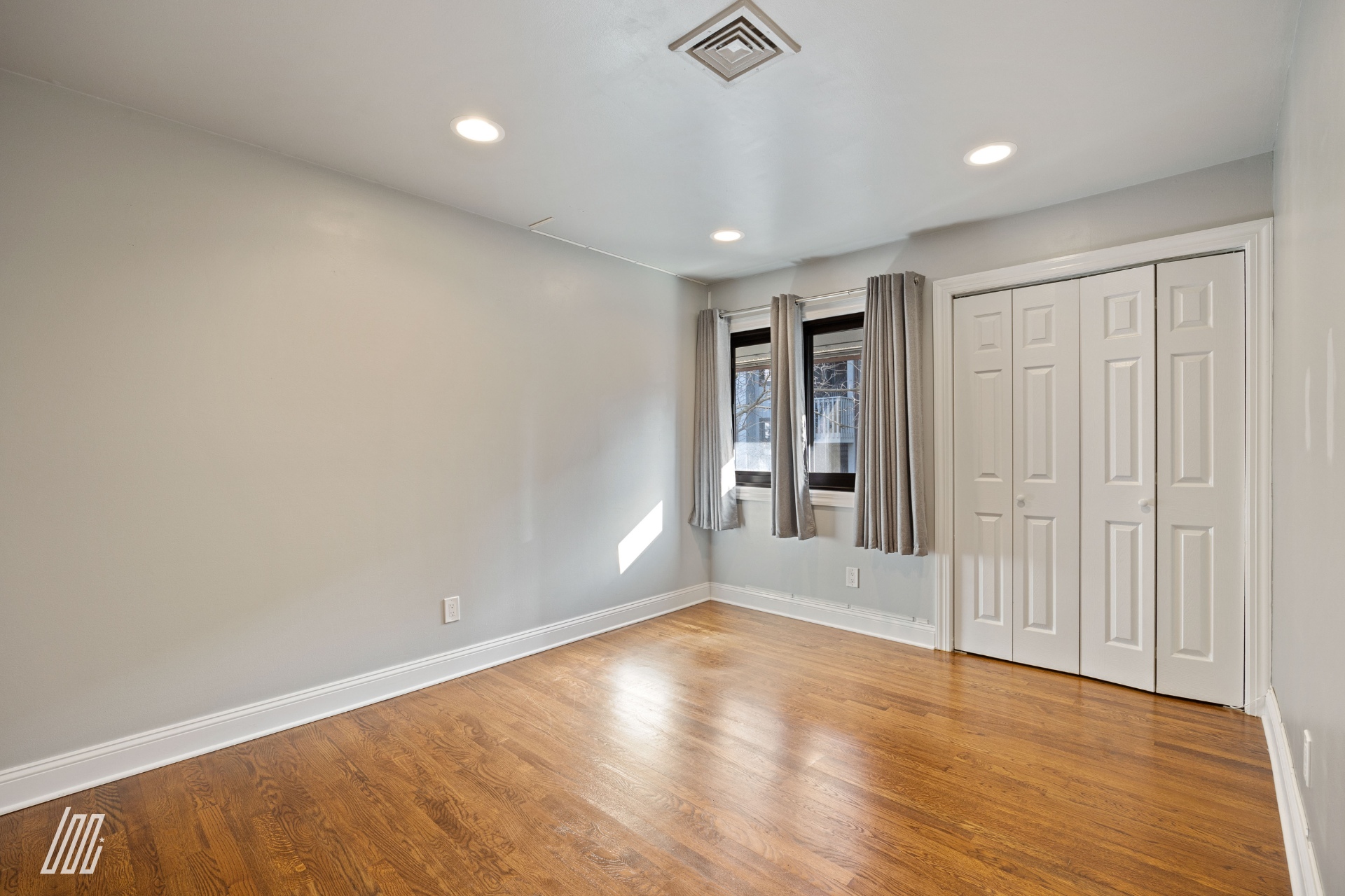 1529 John Street