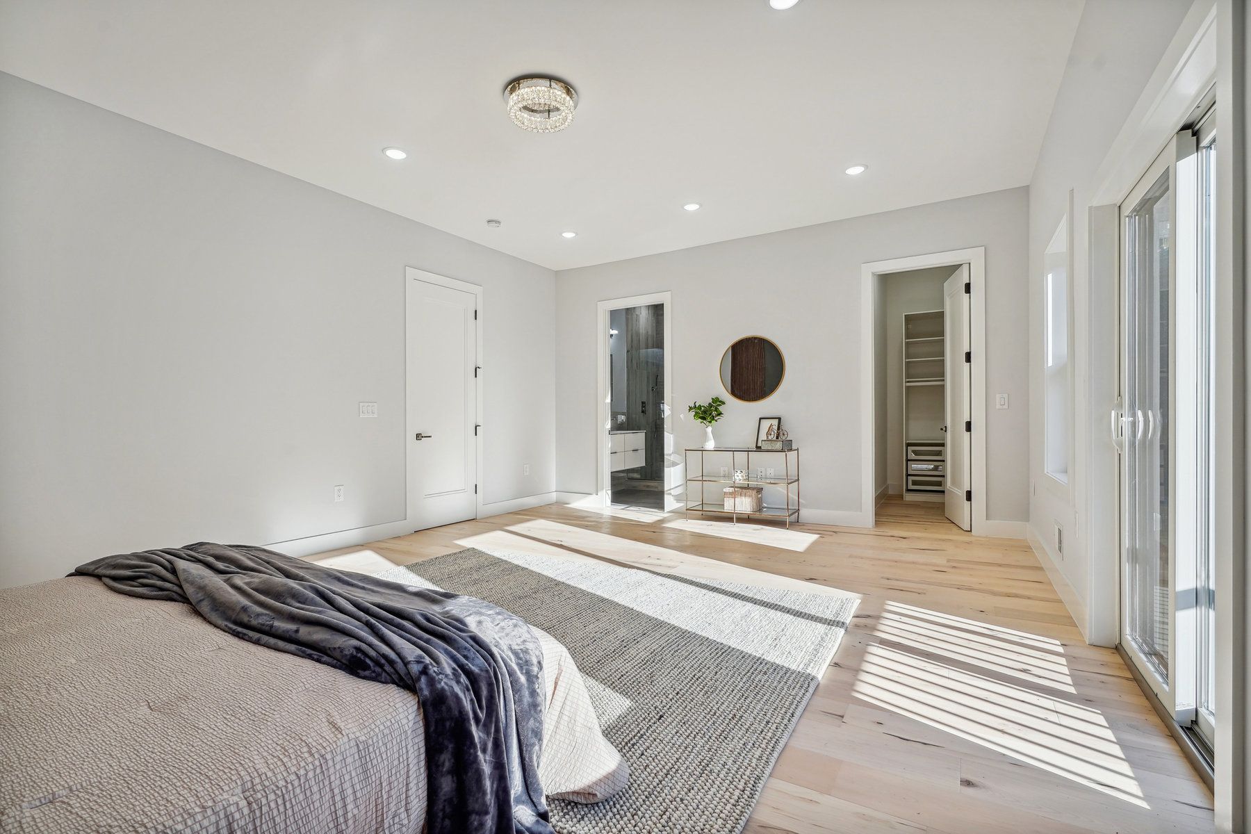 20 Corbin Ave Unit# 1