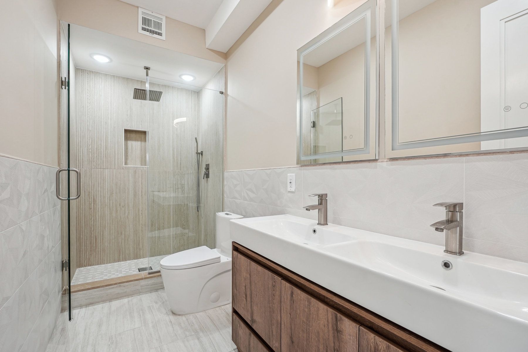 20 Corbin Ave Unit# 1